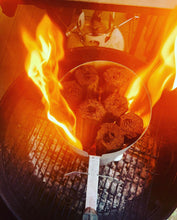 Load image into Gallery viewer, CHARBLOX Classic Hardwood Grilling Charcoal Logs